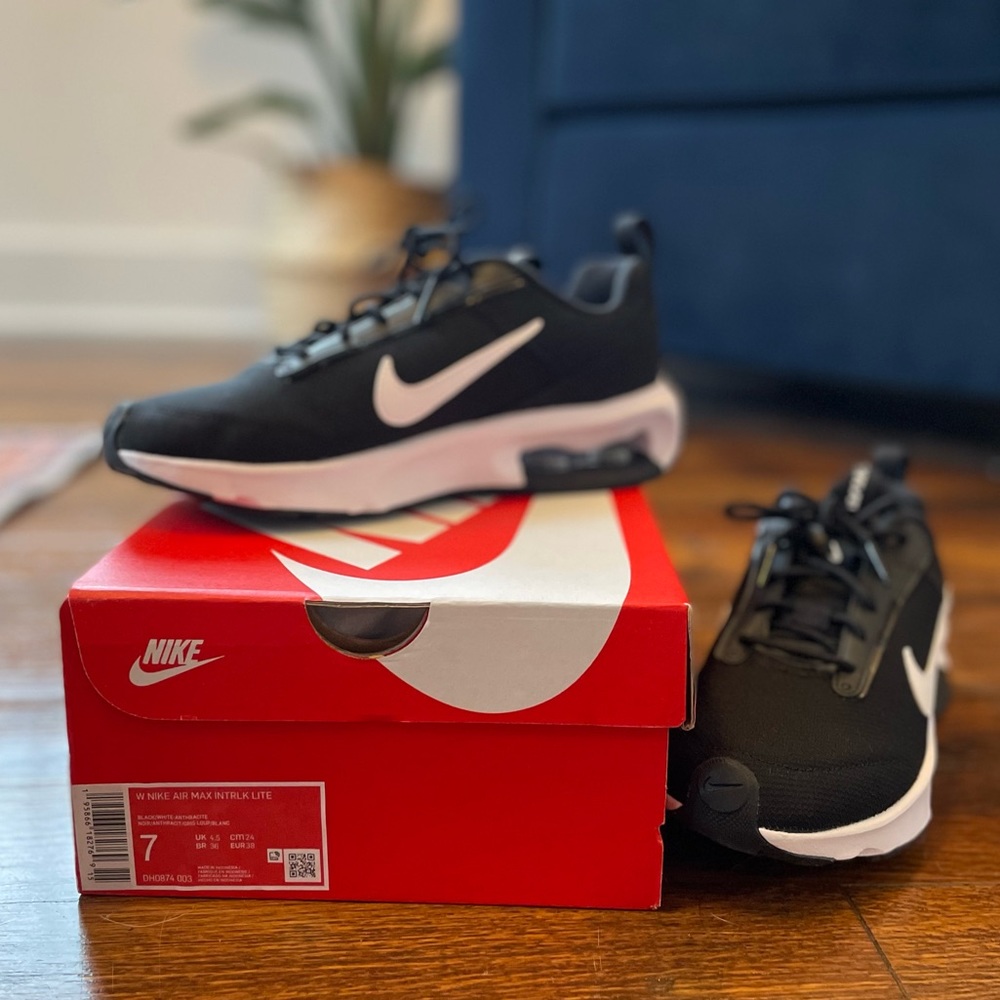 Brand new Nike shoes in box